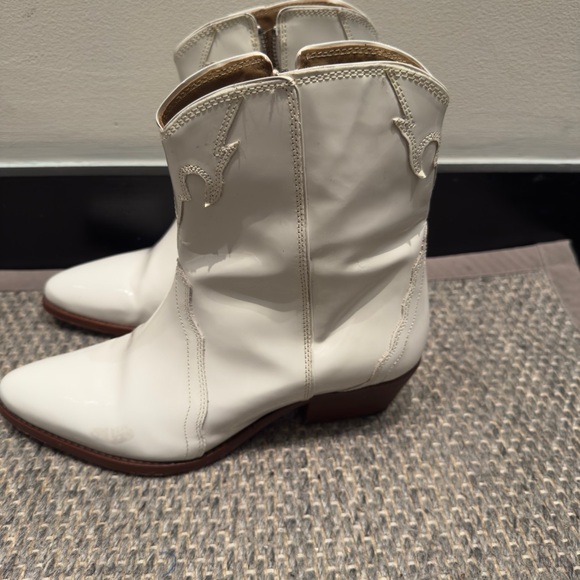 Free People - New Frontier Western White Booties Women Size 38.5 US 8 - Picture 2 of 9